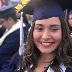 Meet your Posher, Monique